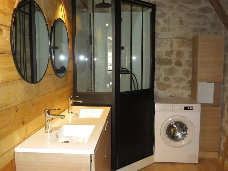 Gite 5 Personnes En Ardeche Beauvene 0*,